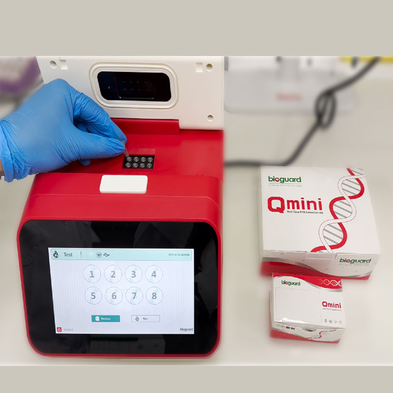 PCR Biologia Molecolare Q Mini Analizzatore di biologia molecolare veloce ed efficiente, con un eccezionale sensibilità e specificità sul patogeno e con oltre 50 test singoli o a pannello.